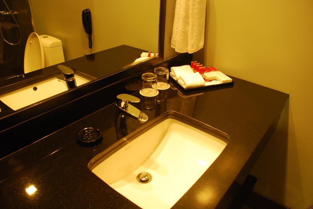 Amelie Hotel Manila Kültér fotó